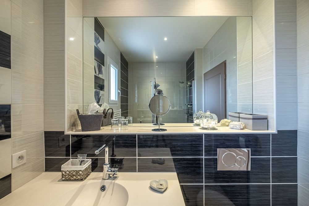 Domaine de l'Echassier, The Originals Relais Superior Double Room 4