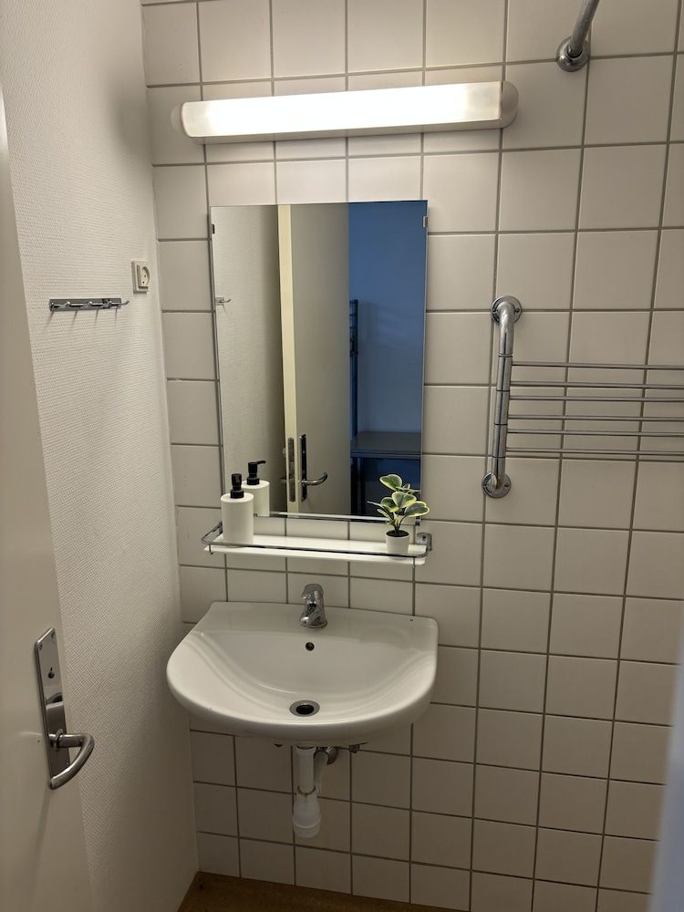 Danhostel Odense City Basic Single Room, 1 Twin Bed, Non Smoking 3