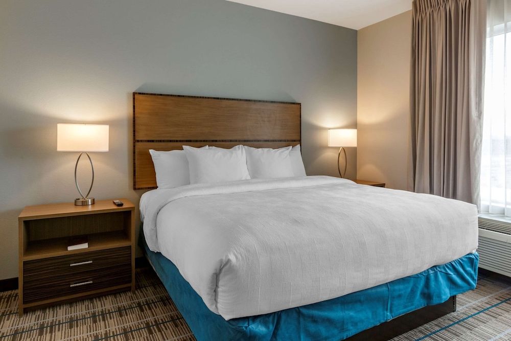 MainStay Suites Carlsbad South Studio, 1 King Bed, Non Smoking (Efficiency) 2