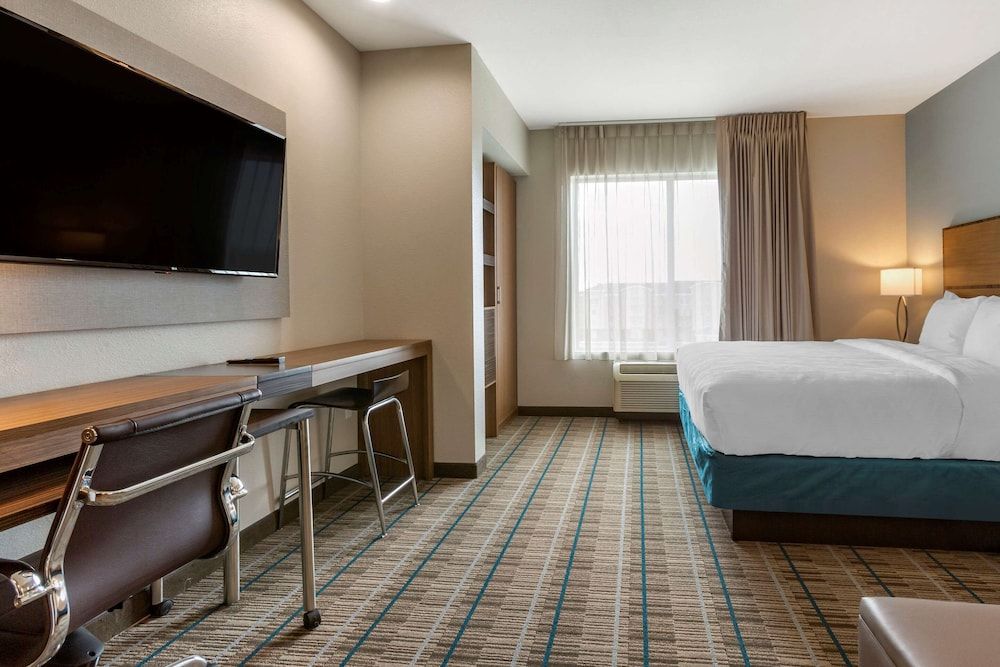 MainStay Suites Carlsbad South Studio, 1 King Bed, Non Smoking (Efficiency)