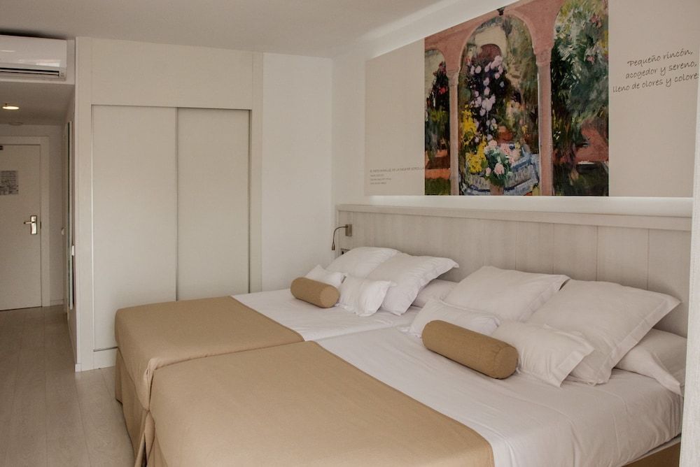 Double Room Single Use (1 adult)