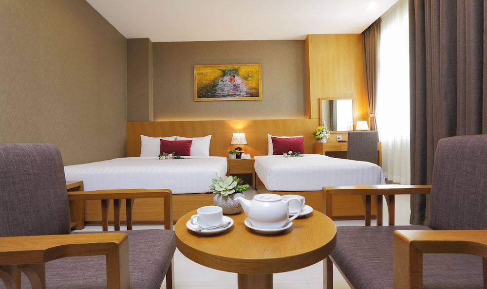 Suite Triple Room