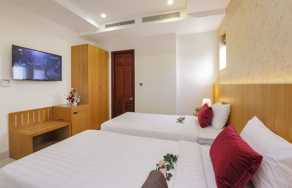 undefined Golda Hotel 9