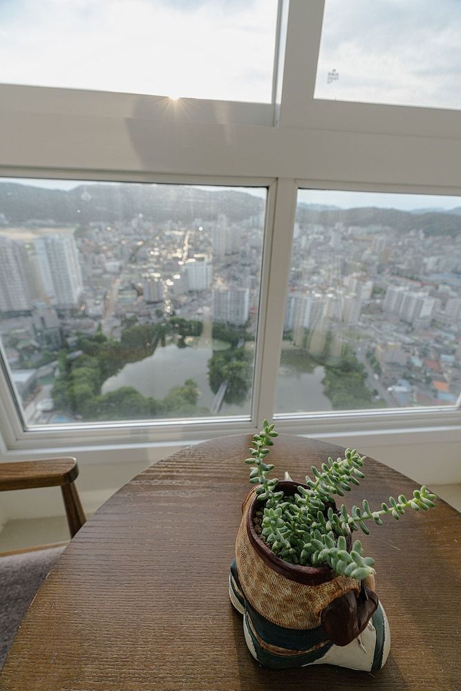 Golden Planet Hotel & Resort Standard Twin Room 5