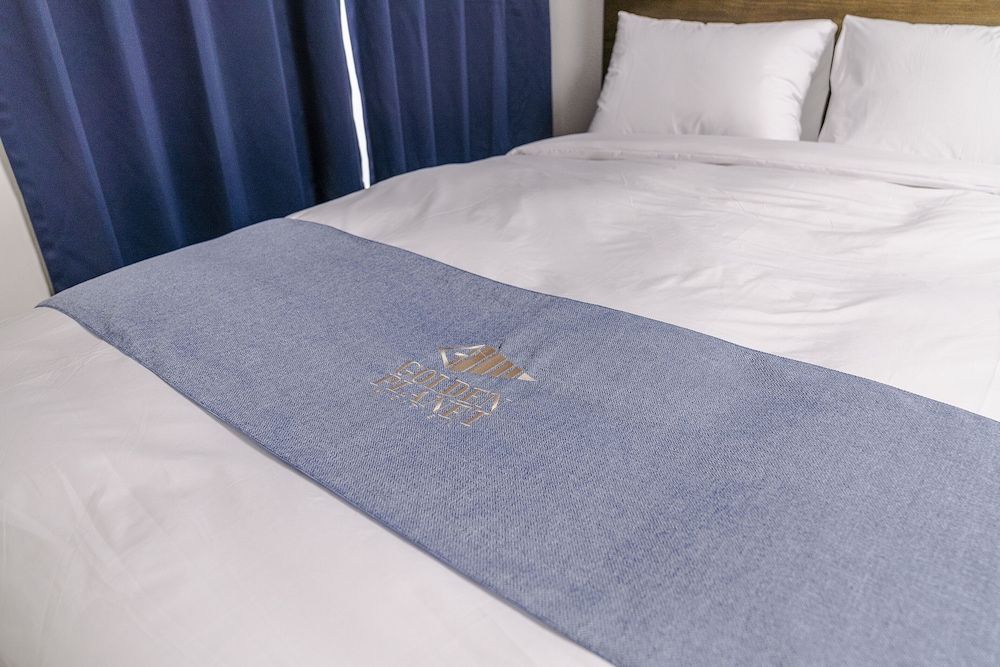 Golden Planet Hotel & Resort Standard Twin Room 3