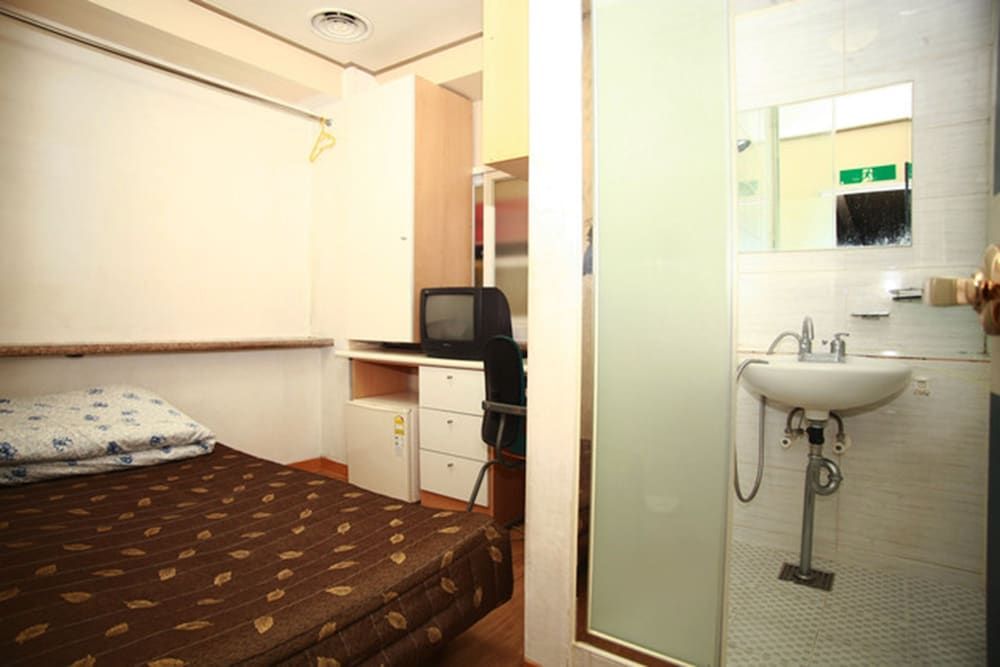 E-Livingtel - Hostel Single Room, Shared Bathroom (Private shower) 7
