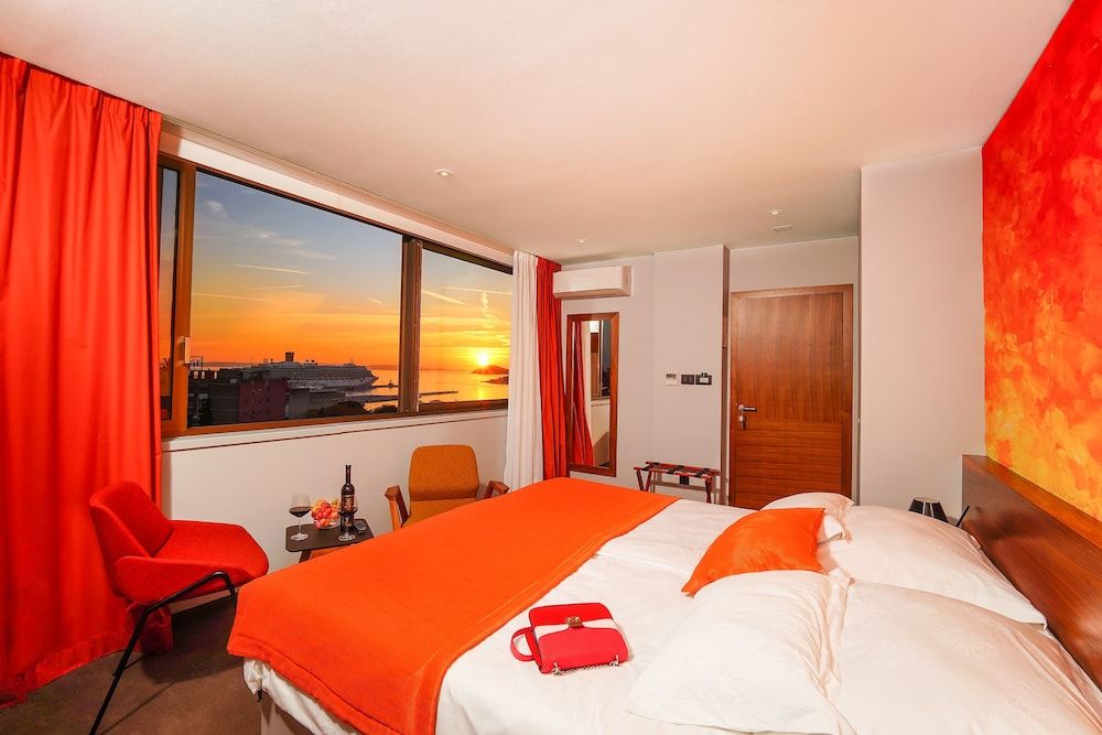 undefined Horizon Luxury Suites 4
