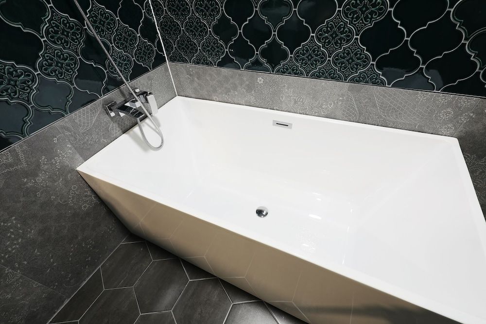 El Tower Hotel Royal Suite (No breakfast on Mondays) 9