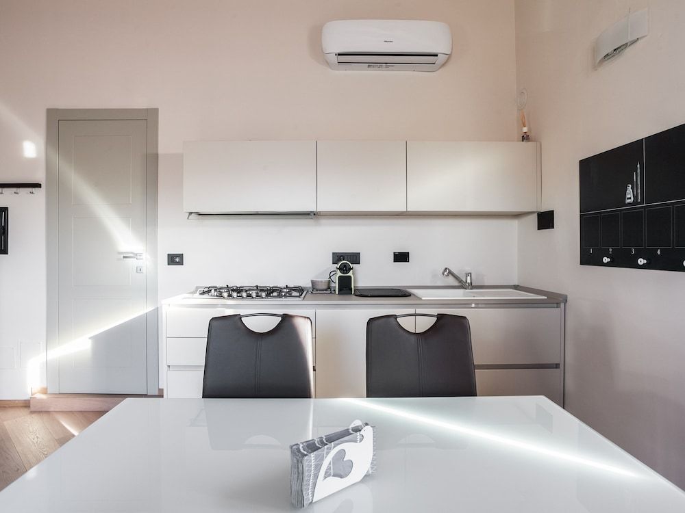 undefined Sant'orsola Suites Apartments 7