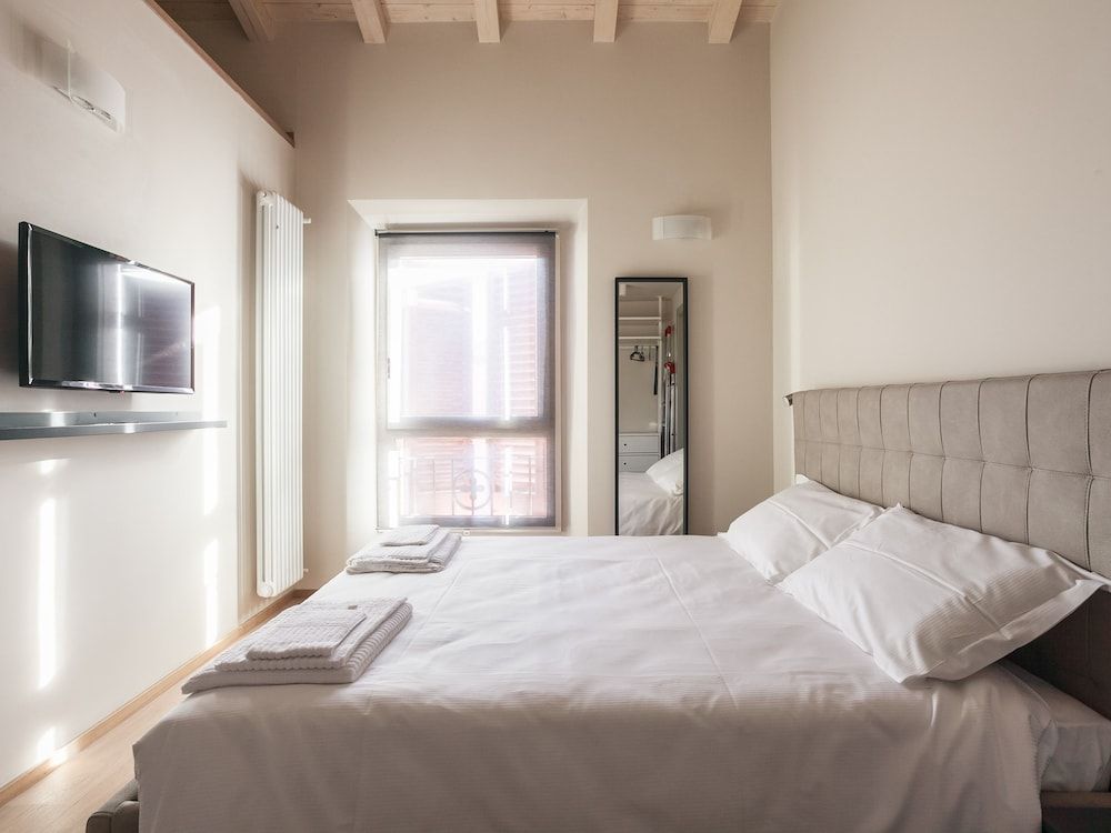 undefined Sant'orsola Suites Apartments