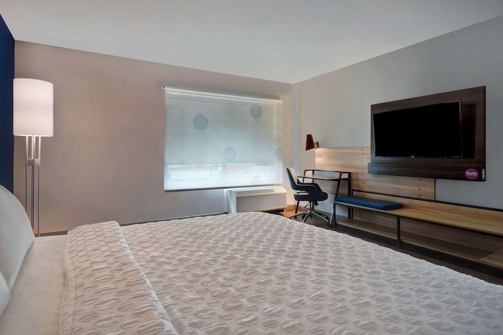 Room, 1 King Bed, Accessible Bathtub, Bathtub