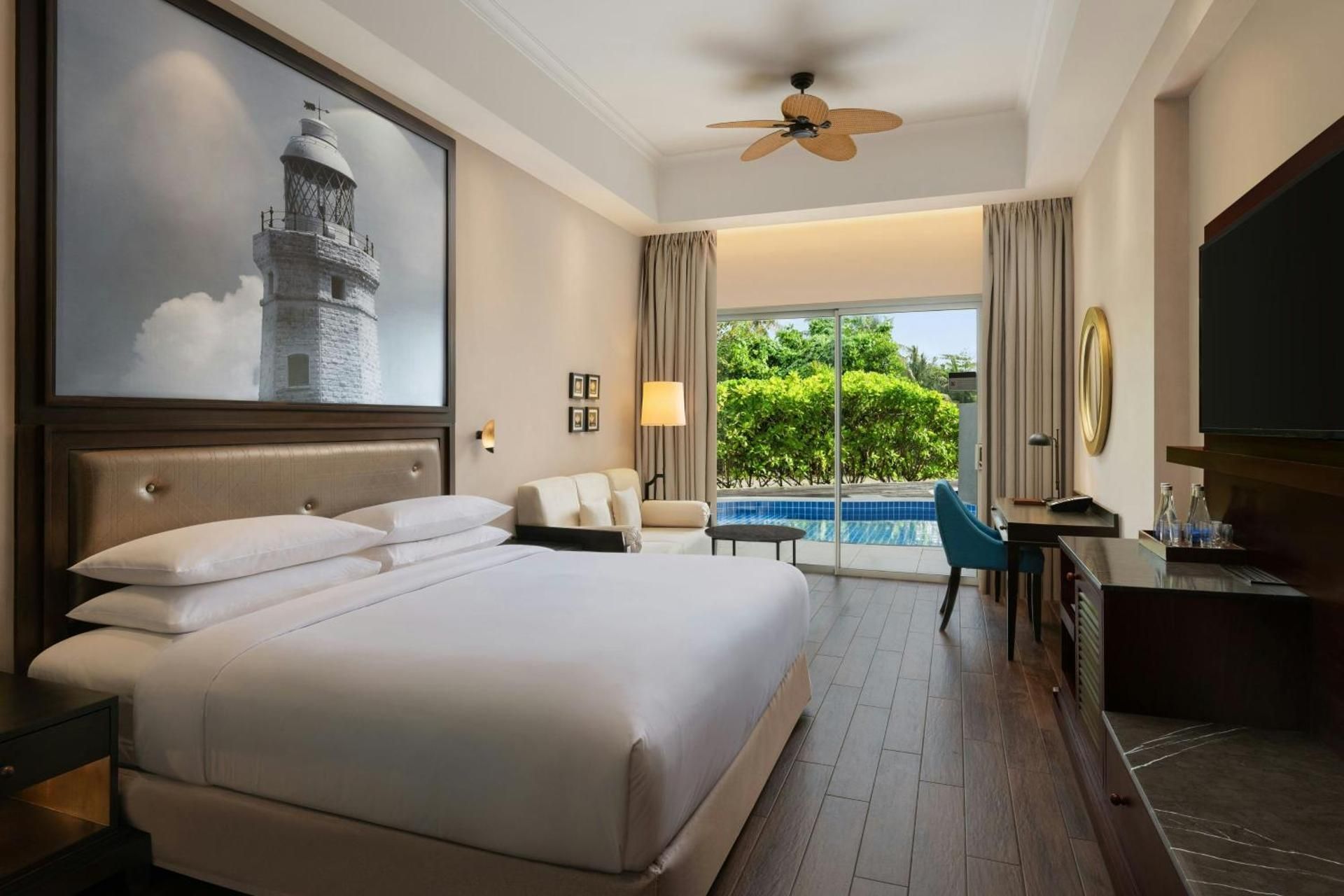 Premier, Guest room, 1 King, Pool view, Plunge pool