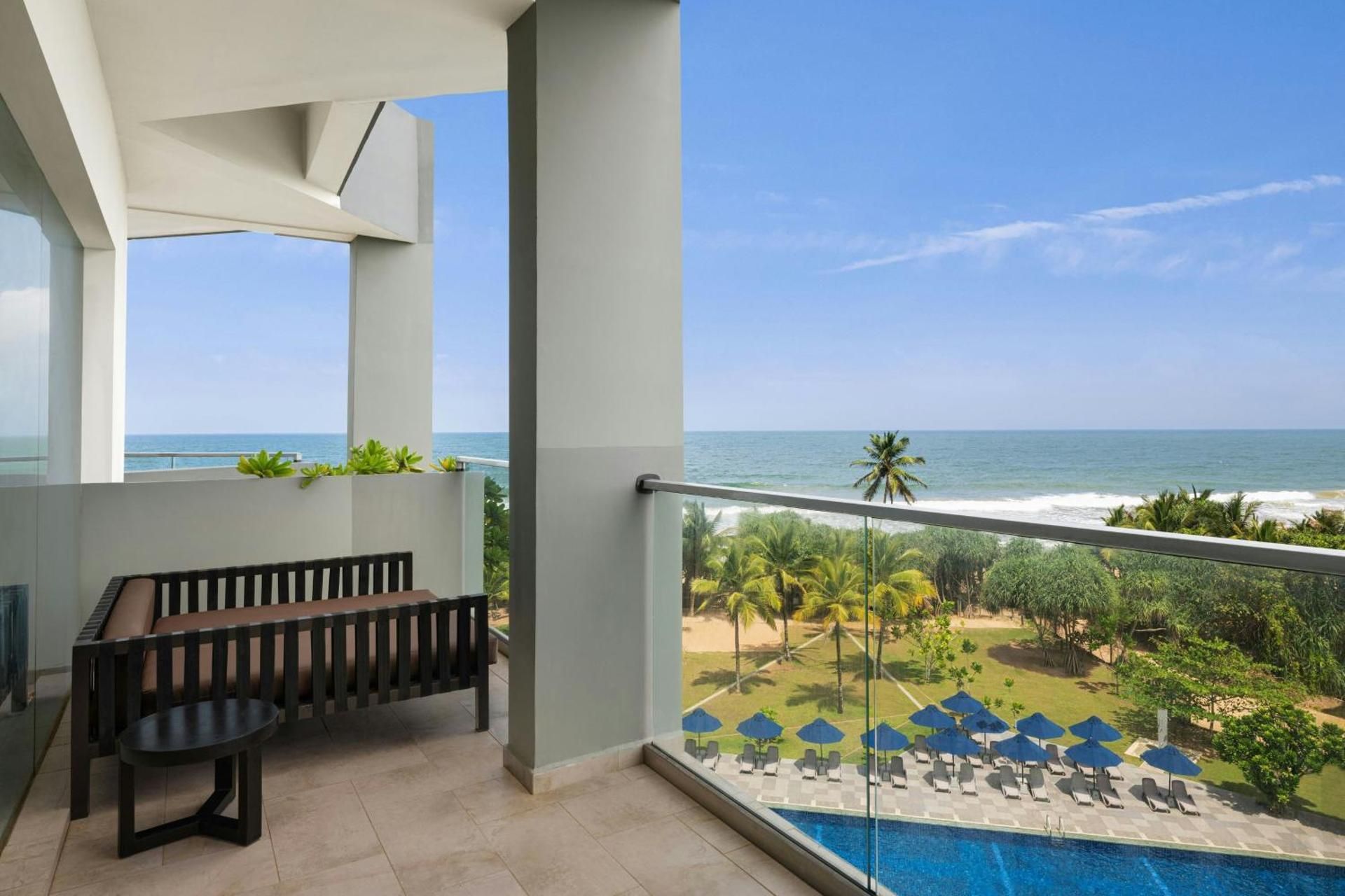 Bedroom Suite, 1 King, Ocean view, Balcony