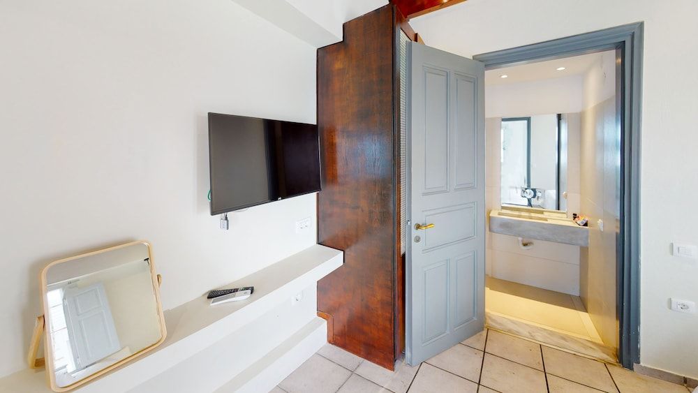 Neoklassiko Koukouli Junior Studio Suite 11