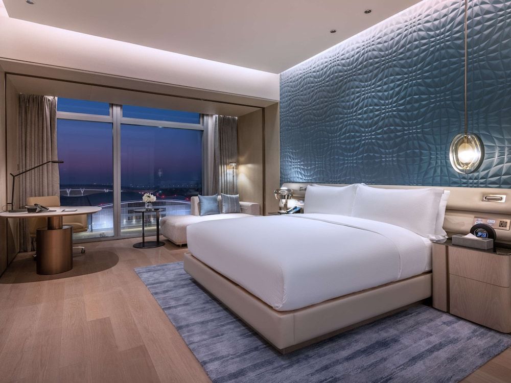 undefined Hilton Shenzhen World Exhibition & Convention Center 3