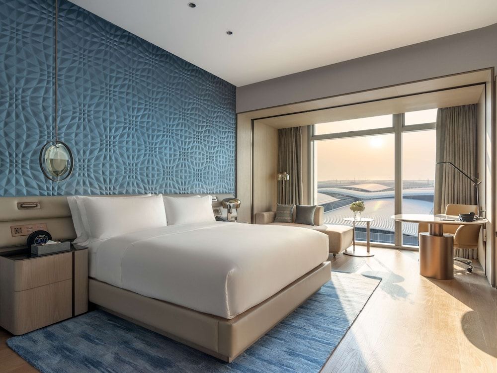 Premium Room, 1 King Bed