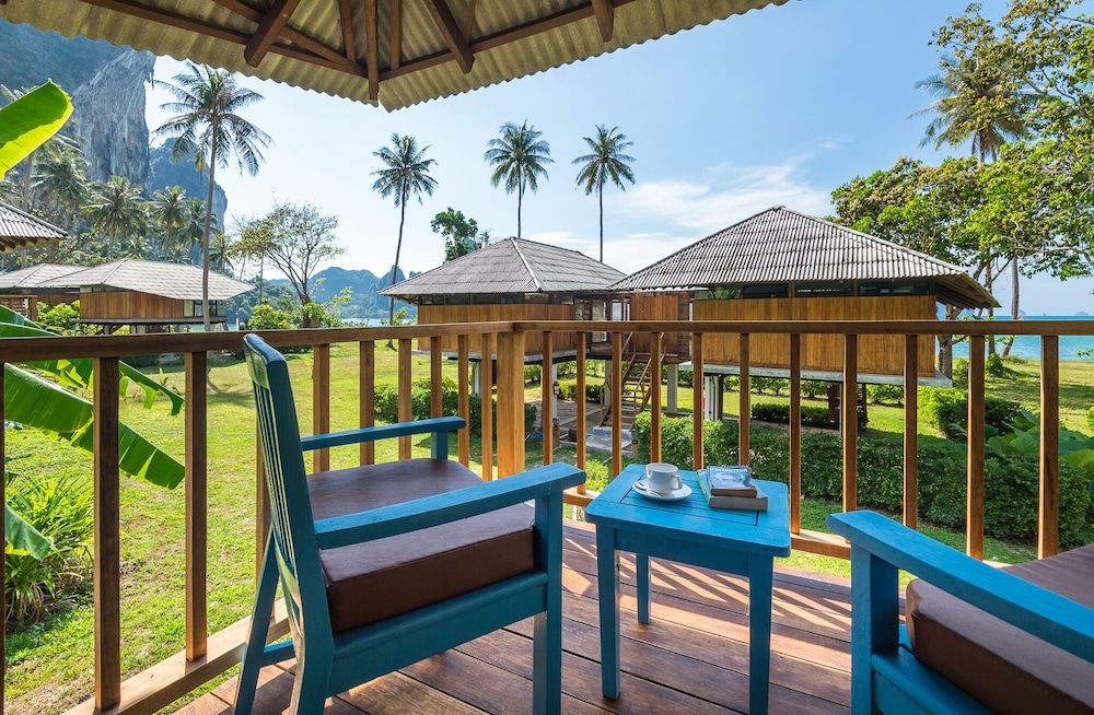 Tinidee Hideaway Tonsai Beach Krabi Balcony Villas King 5