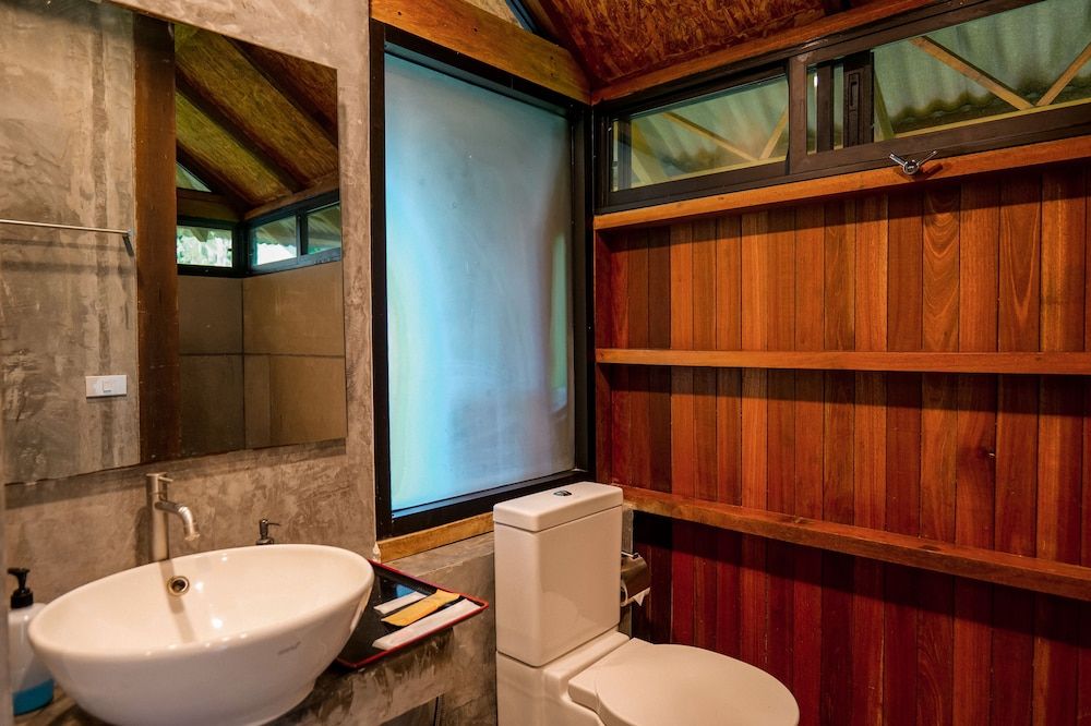 Tinidee Hideaway Tonsai Beach Krabi Balcony Villas King 7