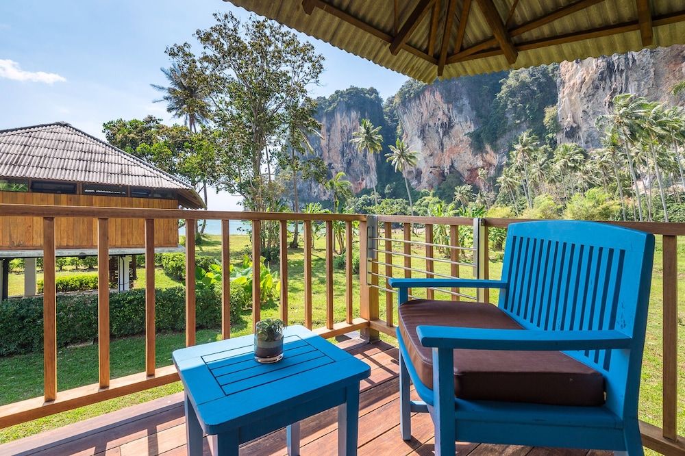 Tinidee Hideaway Tonsai Beach Krabi Balcony Villas King 6