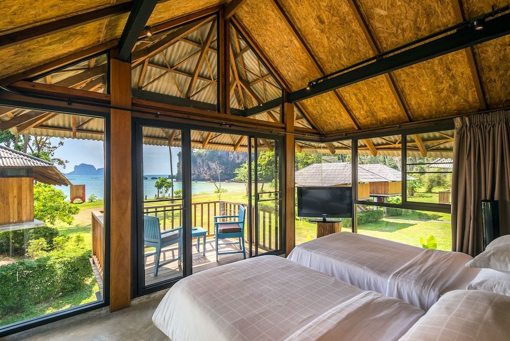 undefined Tinidee Hideaway Tonsai Beach Krabi 4