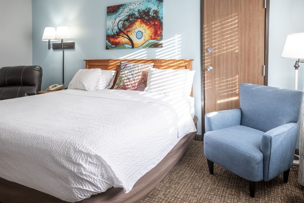 Room, 1 King Bed, Accessible, Non Smoking (Mobility)