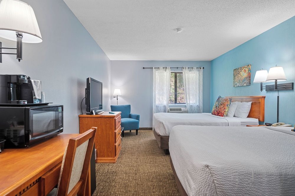 Room, 2 Queen Beds, Non Smoking