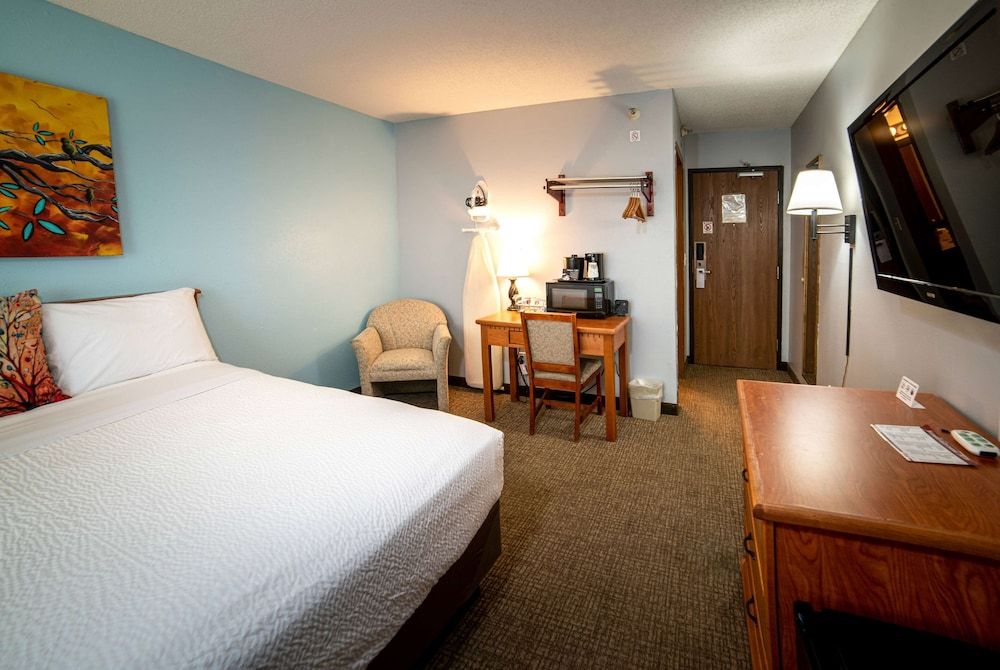 Room, 1 King Bed, Accessible, Non Smoking (Mobility)