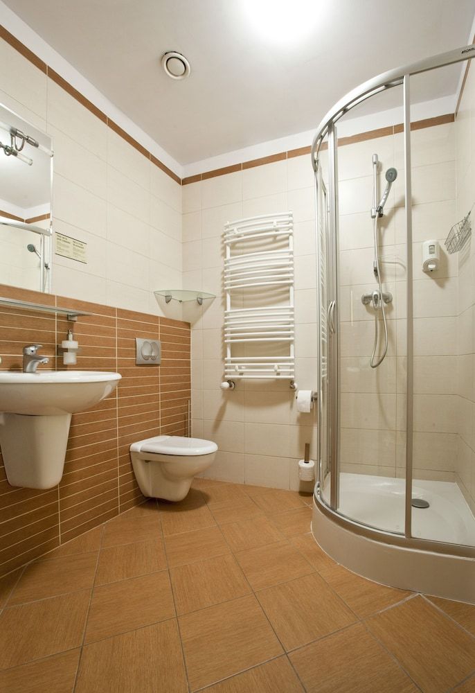 Szara Willa Standard Twin Room 7