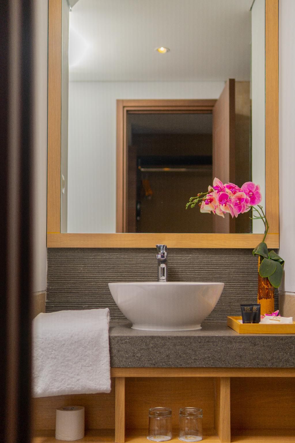 undefined Royal Regantris Trawangan 7