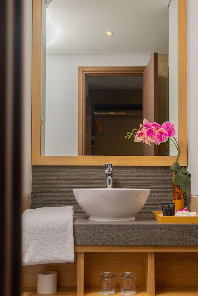 Royal Regantris Trawangan Superior Room 5