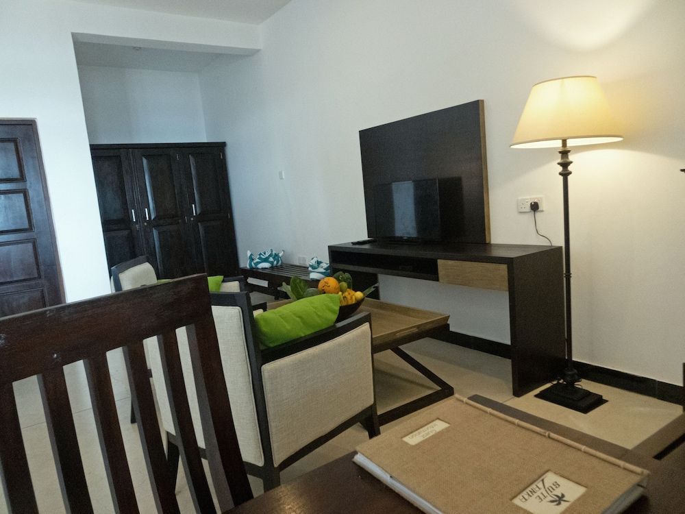 Suite Lanka Deluxe Double Room, 1 King Bed, Non Smoking 16