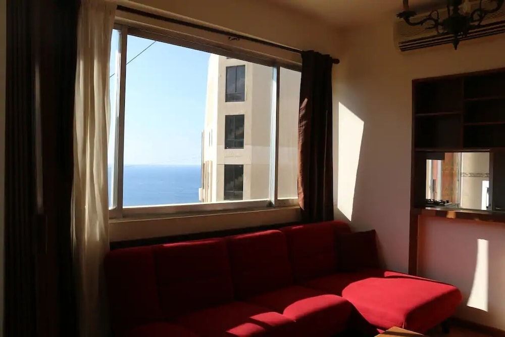 Universal Residence Standard Double or Twin Room 8