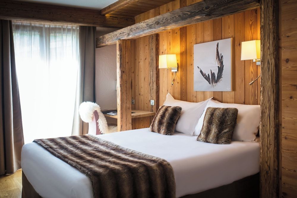 Junior Double Room