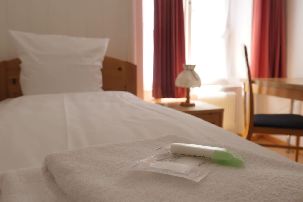 Hotel Franziskaner Basic Single Room, Shared Bathroom 3