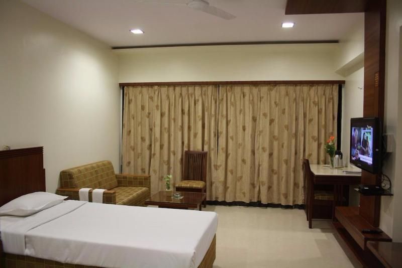 The Fern Residency, Aurangabad Winter Green Room 6