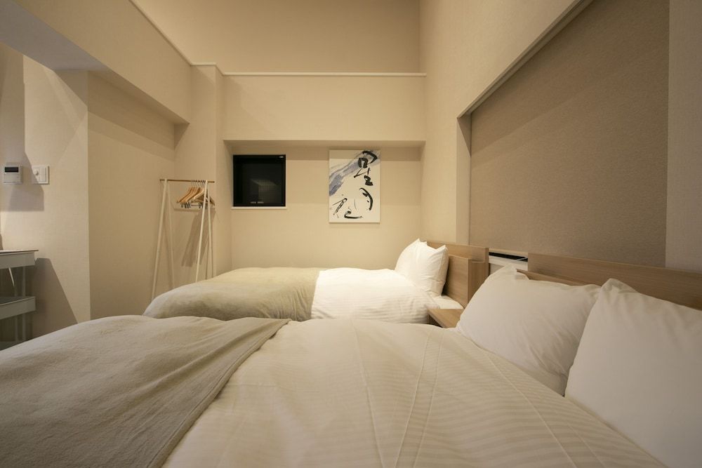 undefined Minn Higashi Ueno 9