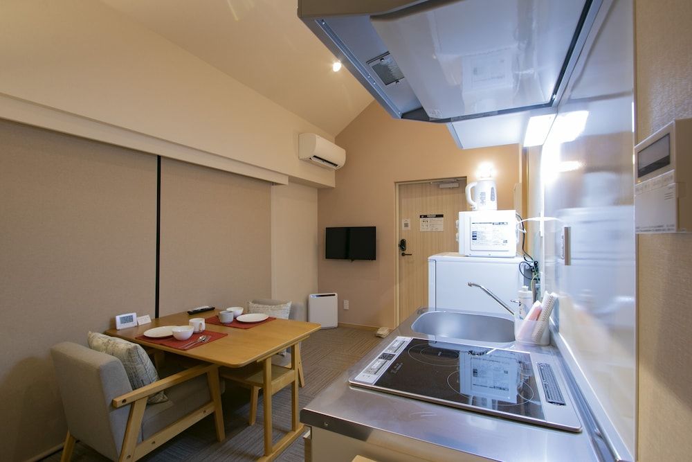 undefined Minn Higashi Ueno 10