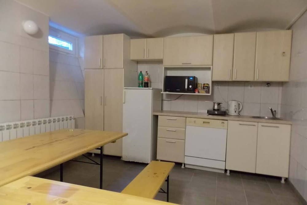 Standard Twin Room, Shared Bathroom