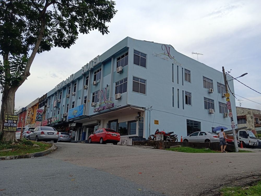 undefined Newland Hotel 8