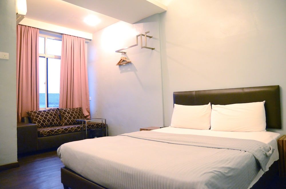 undefined Newland Hotel 2
