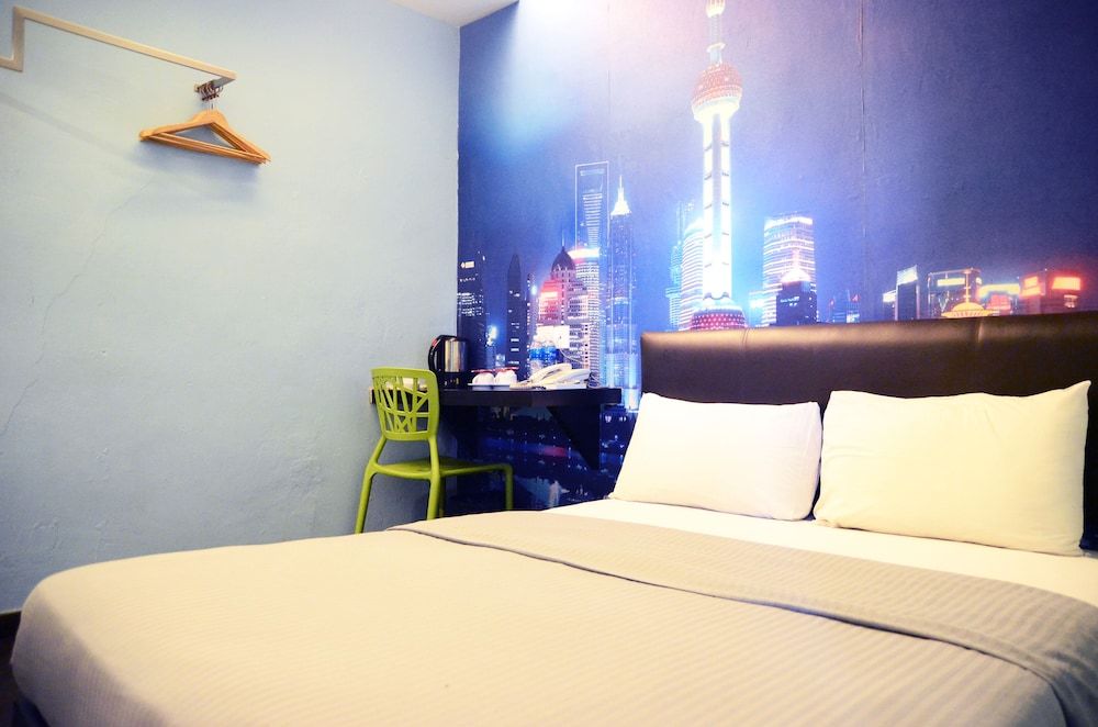undefined Newland Hotel 3