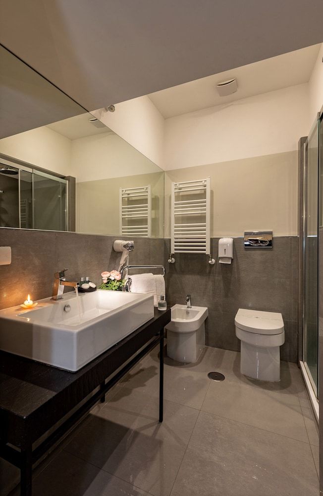 Tula Inn Standard Double Room 15