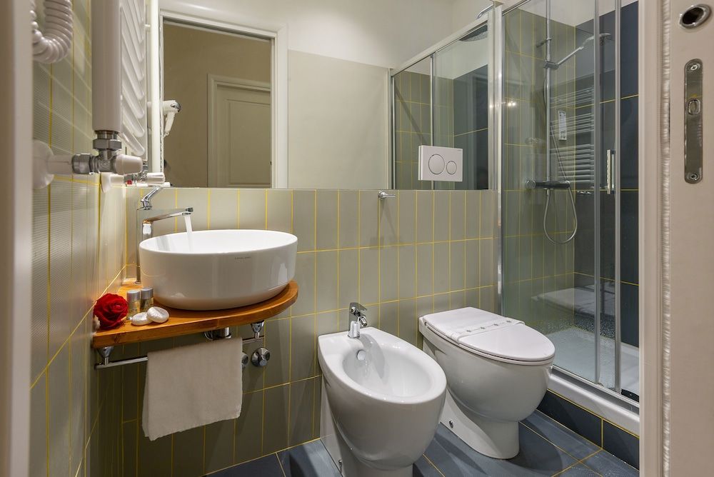 Tula Inn Standard Double Room 13