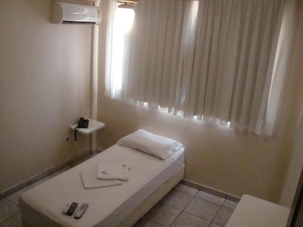 Quarto Solteiro Standard - com AC
