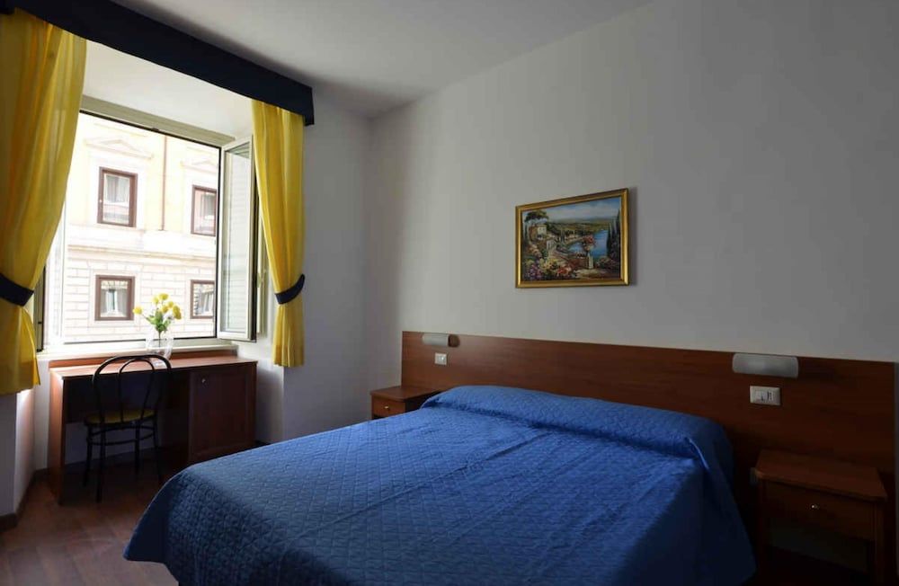 undefined Hotel Tex 4