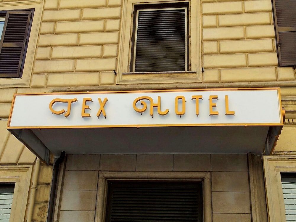 undefined Hotel Tex 5