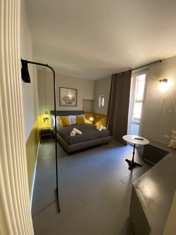 Cavour Urban Rooms Triple Room, Private Bathroom 19