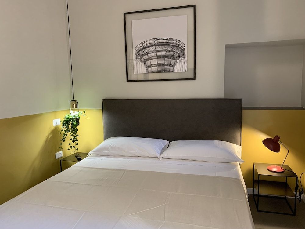Cavour Urban Rooms Triple Room, Private Bathroom 7