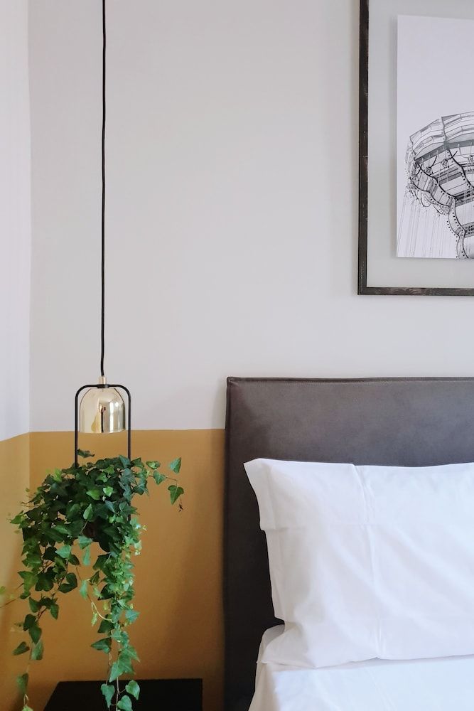 Cavour Urban Rooms Triple Room, Private Bathroom 12