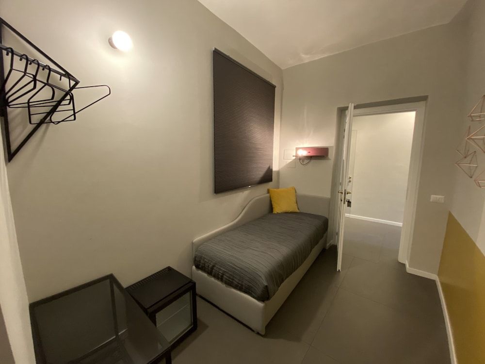 Cavour Urban Rooms Triple Room, Private Bathroom